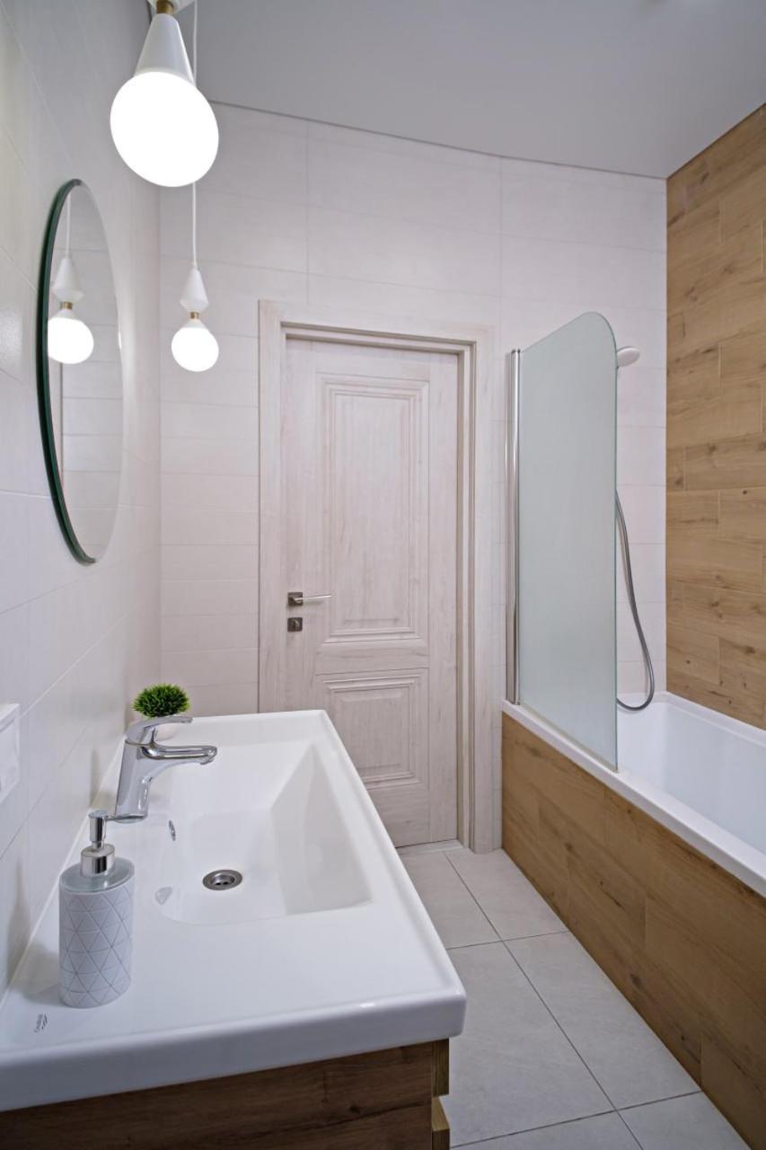 Lux- 2 спальні та вітальня в аркадії- укриття- море Apartment *